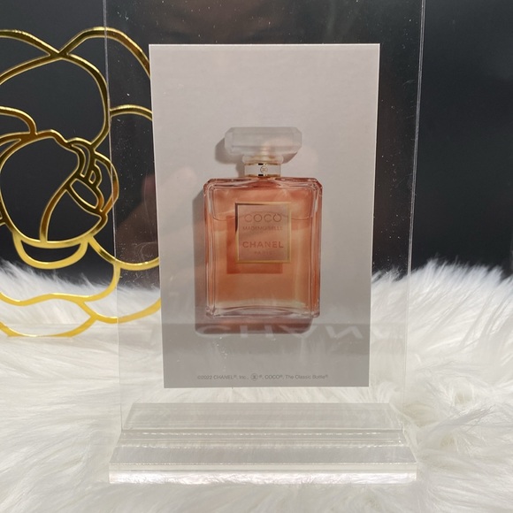 Chanel Cards Framed with stands ACRYLIC 4” x 6” Chanel # 5, # 5 L’Eau, Chance - Picture 5 of 7